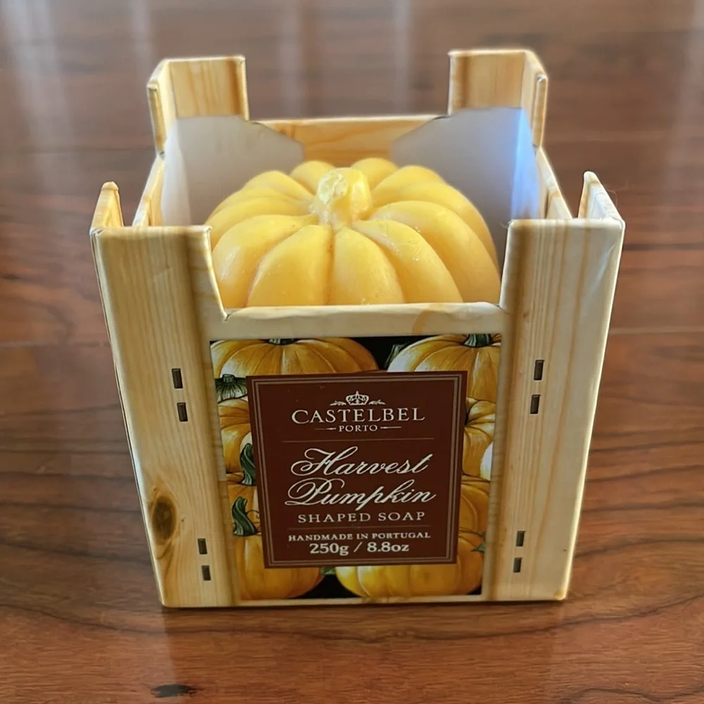 NWT Castelbel Harvest Pumpkin Shaped Handmade Soap